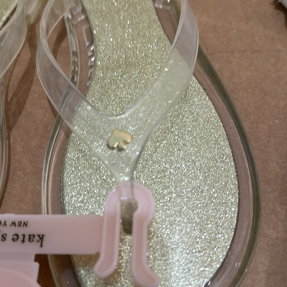 KATE SPADE GOLD GLITTER FLIP FLOPS SIZE 8 - Picture 3 of 3